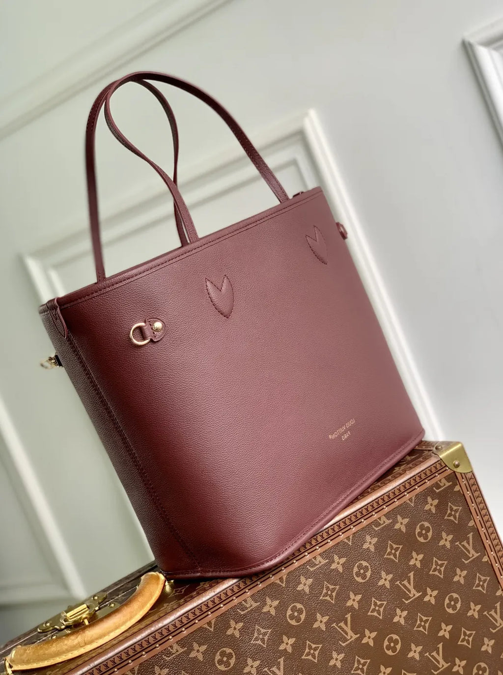 Louis Vuitton Neverfull Inside Out MM Bag, M25663 Monogram Red Coated canvas