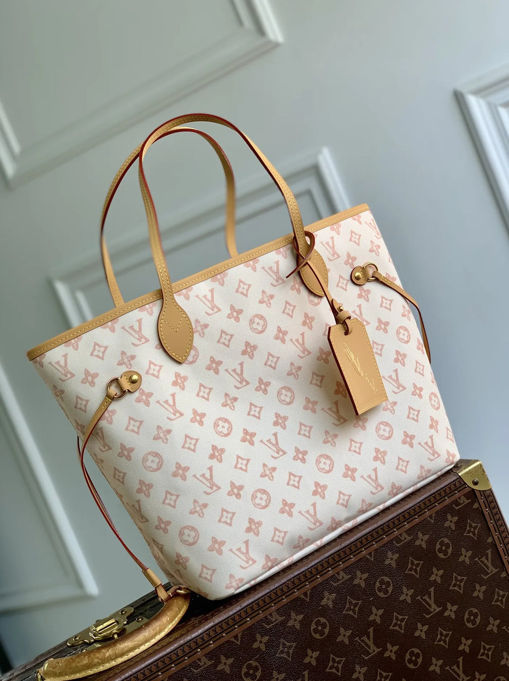 Louis Vuitton Neverfull MM Bag, M27521 Monogram canvas