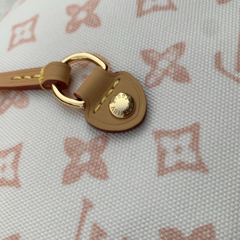 Louis Vuitton Neverfull MM Bag, M27521 Monogram canvas