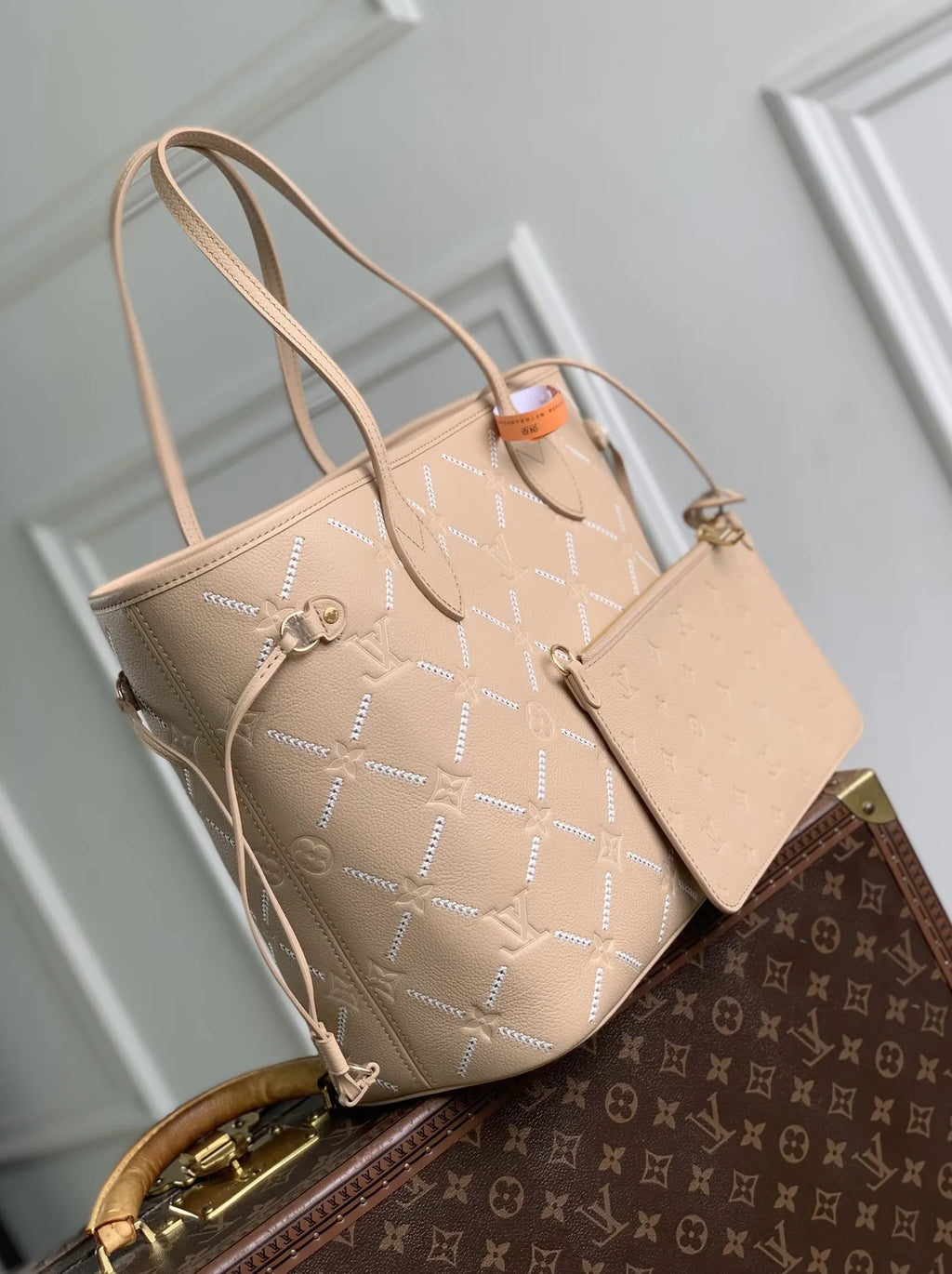 Louis Vuitton Neverfull MM Bag, M29486 Hazelnut Couture Cowhide leather