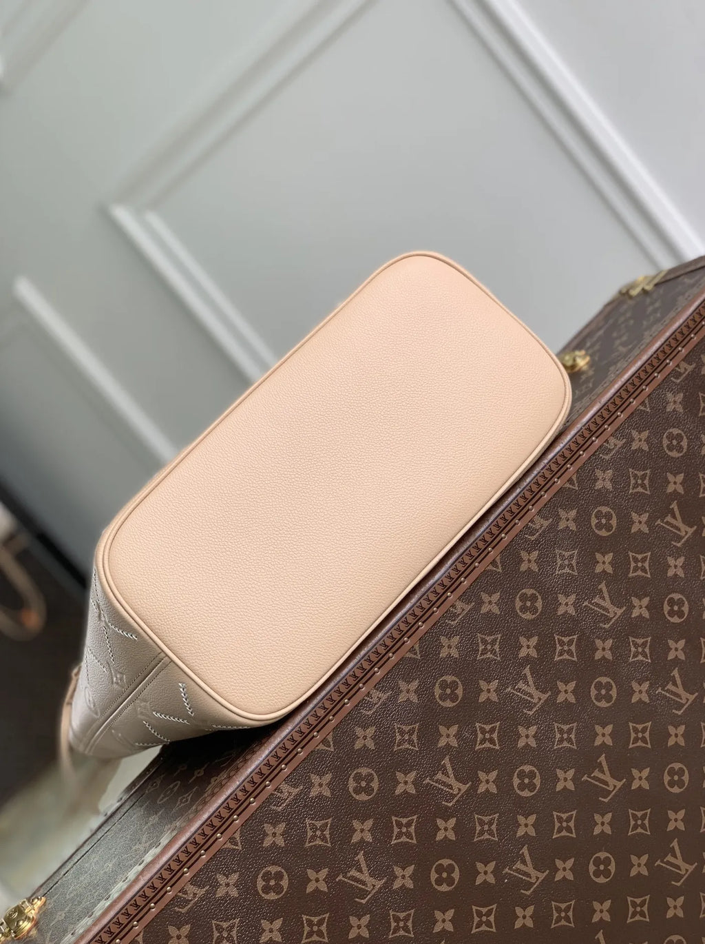 Louis Vuitton Neverfull MM Bag, M29486 Hazelnut Couture Cowhide leather
