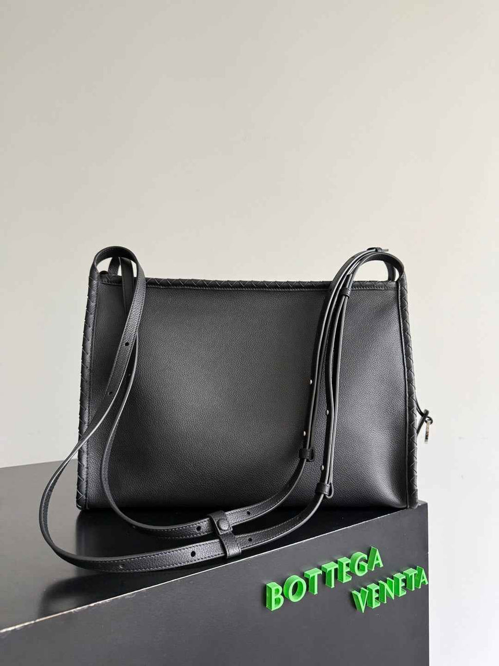 Bottega Veneta Men's Corriere Messenger Bag – Black 826852 - Default Title - View 3