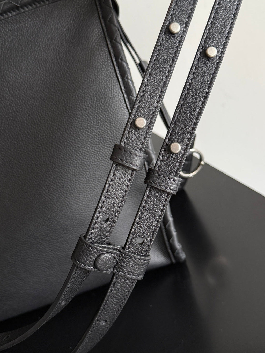 Bottega Veneta Men's Corriere Messenger Bag – Black 826852 - Default Title - View 5