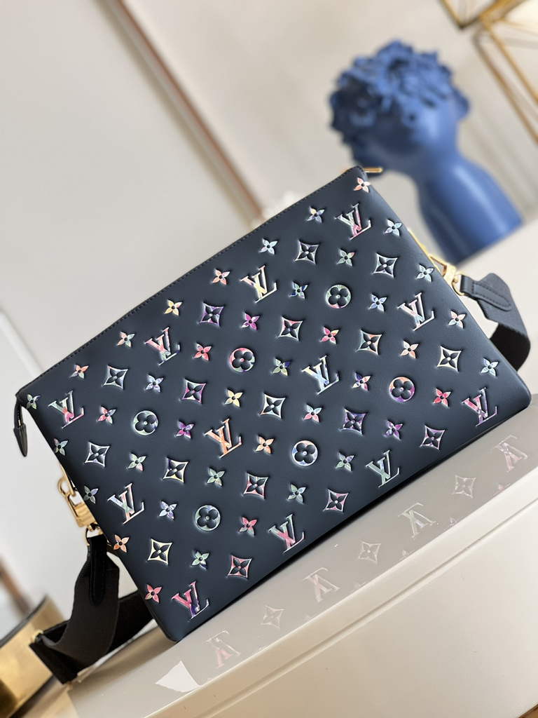 Louis Vuitton M21204 Coussin MM Handbags Lambskin Navy Blue - Default Title - View 5