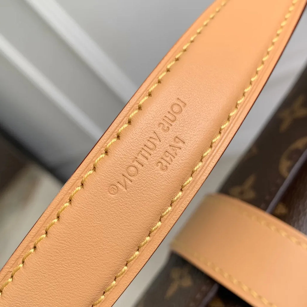 Louis Vuitton Pochette Mia Bag M26191 Monogram