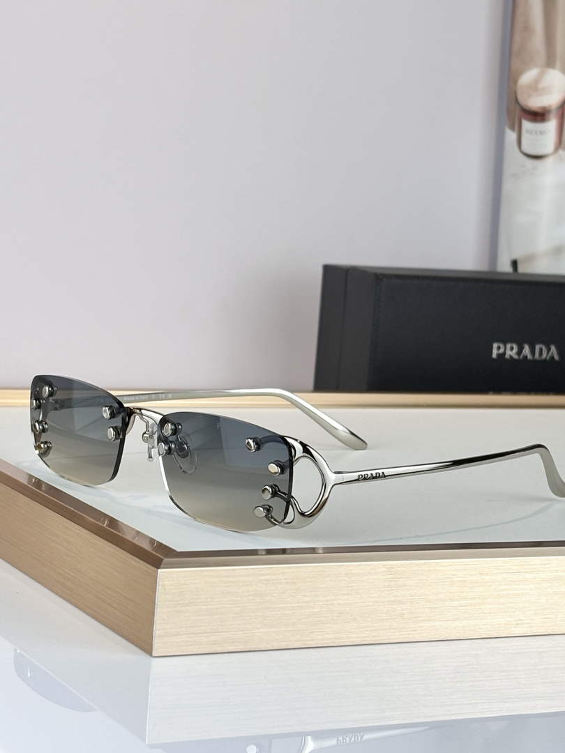 Prada Sunglasses A16225