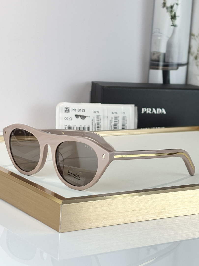 Prada Sunglasses A16128