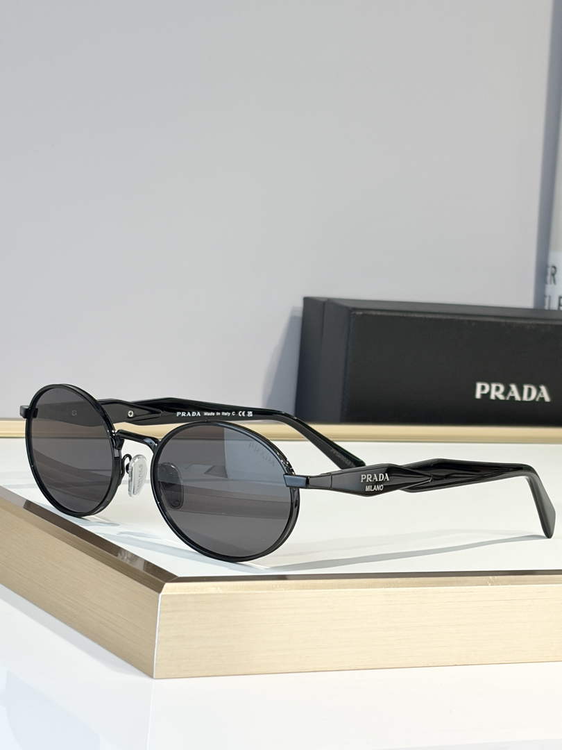Prada Sunglasses A16176