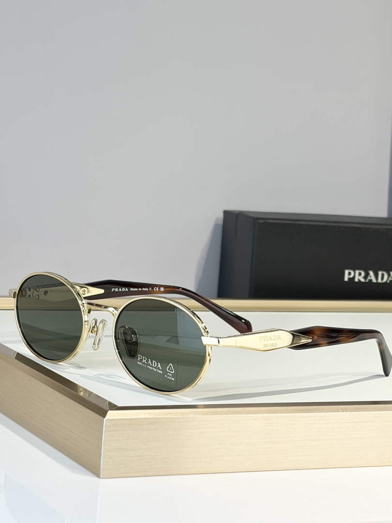 Prada Sunglasses A16177