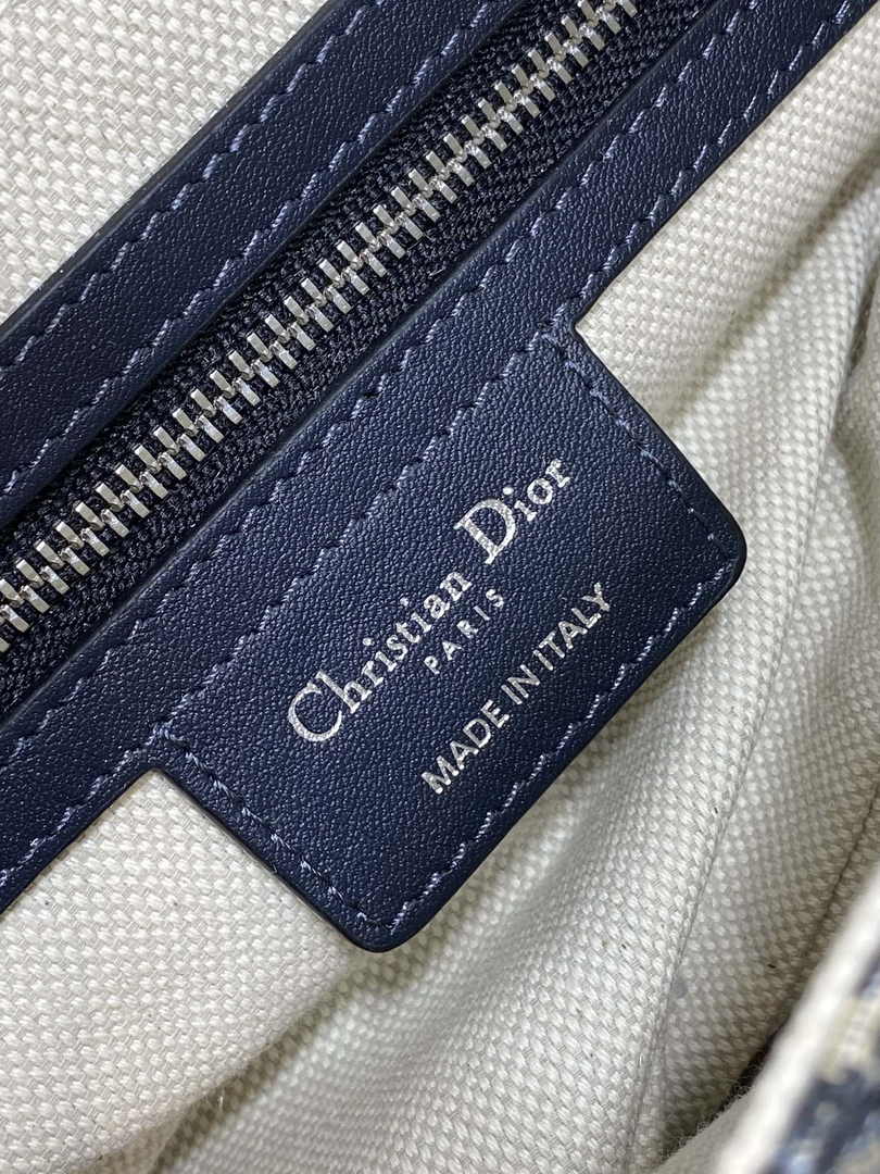 Saddle Bag with Strap M0455 Blue Dior Oblique Jacquard and Smooth Calfskin