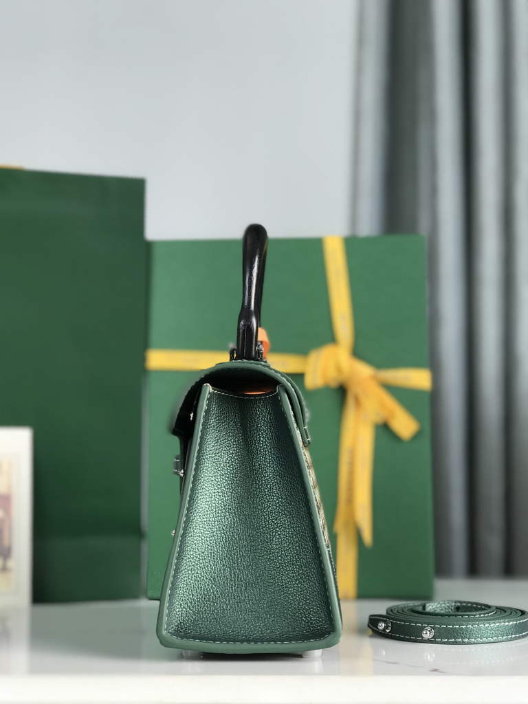 Goyard Saïgon Souple Mini Bag GY020192 Green Leather