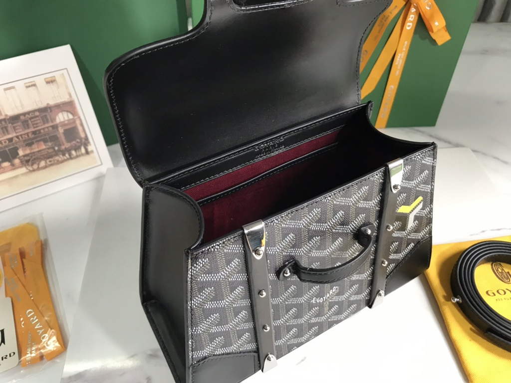 Goyard Saïgon Souple Mini Bag GY020192 Black Leather