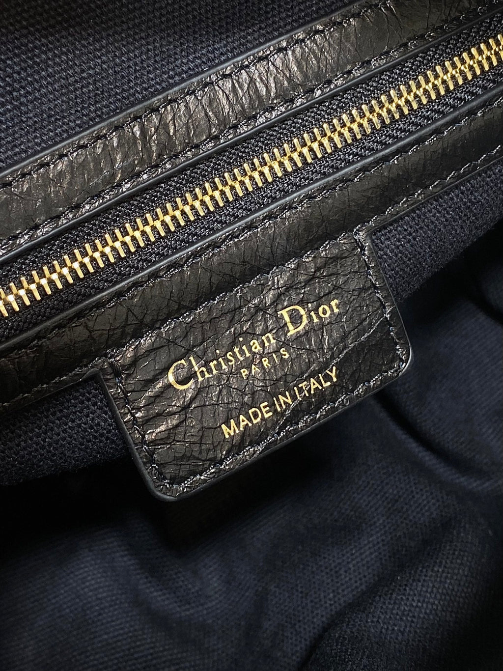 Small D-Journey Bag in Vintage Smooth Calfskin - M2416 - Black Flat Macrocannage - Default Title - View 10