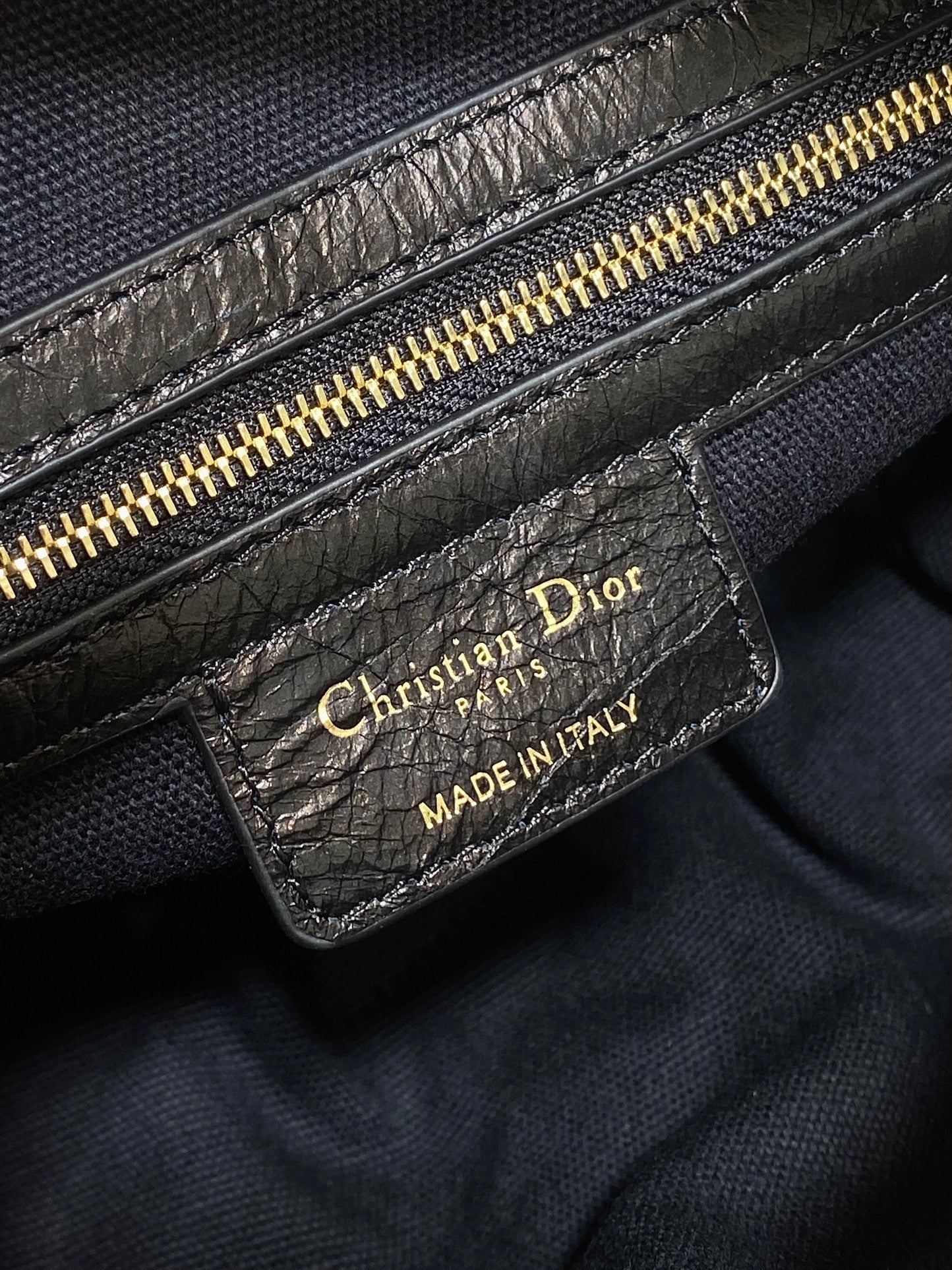 Small D-Journey Bag in Vintage Smooth Calfskin - M2416 - Black Flat Macrocannage - Default Title - View 10