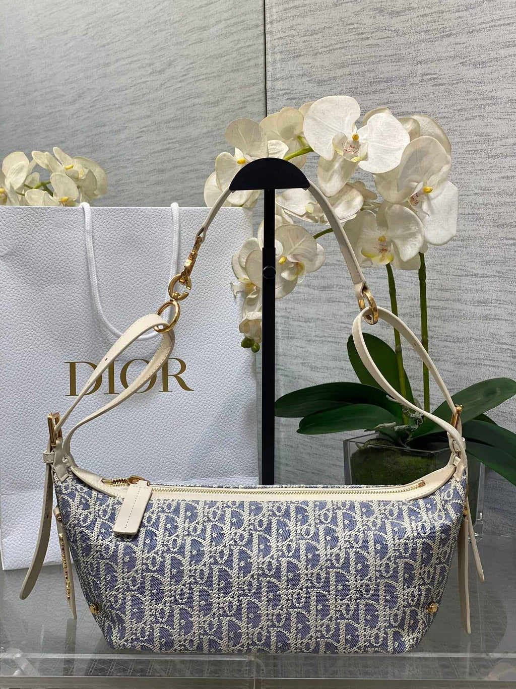 D-Journey Small Bag M2416 – Blue Oblique Chambray, Raffia & Biscuit Calfskin - Default Title - View 1