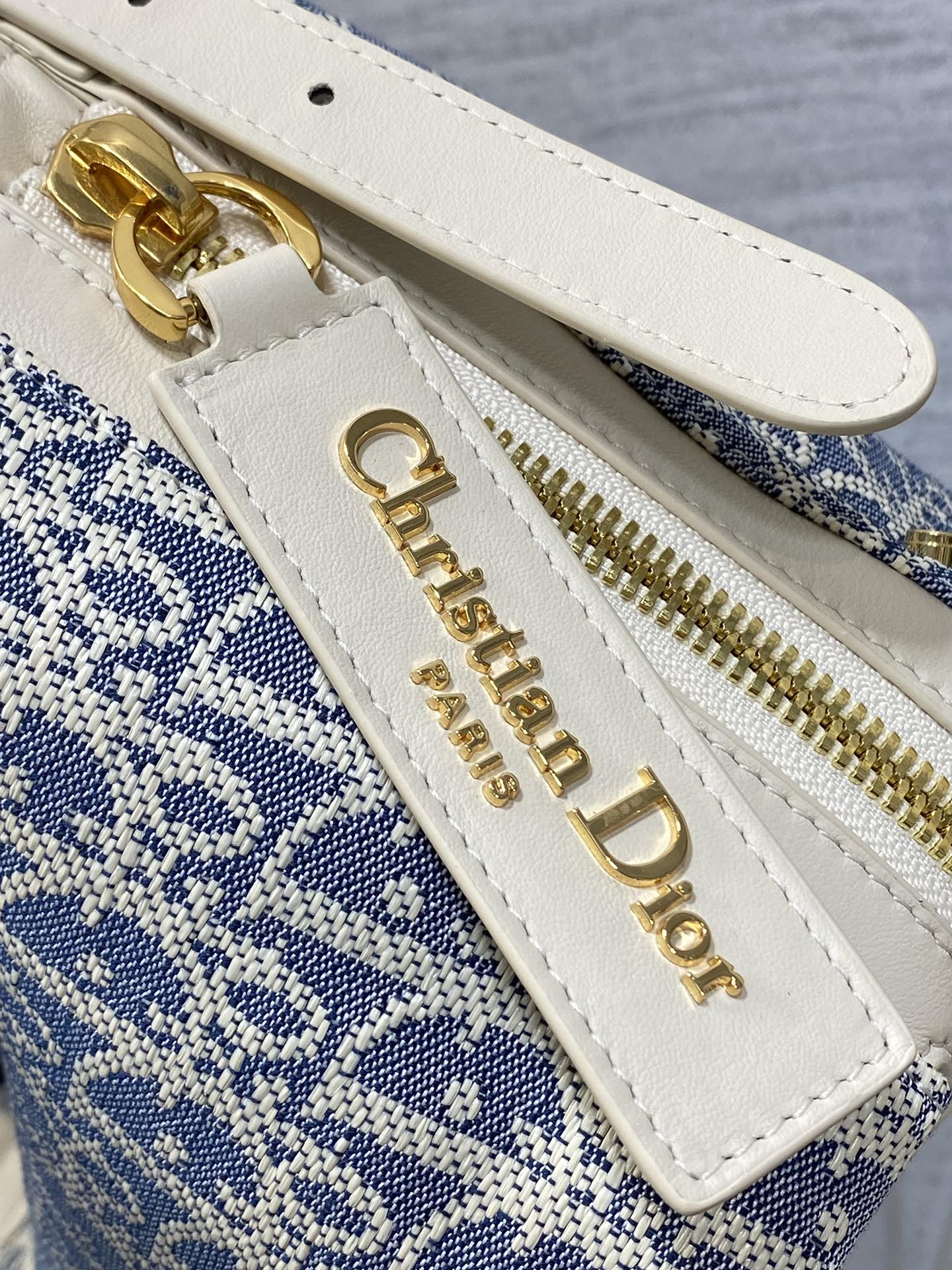 D-Journey Small Bag M2416 – Blue Oblique Chambray, Raffia & Biscuit Calfskin - Default Title - View 5