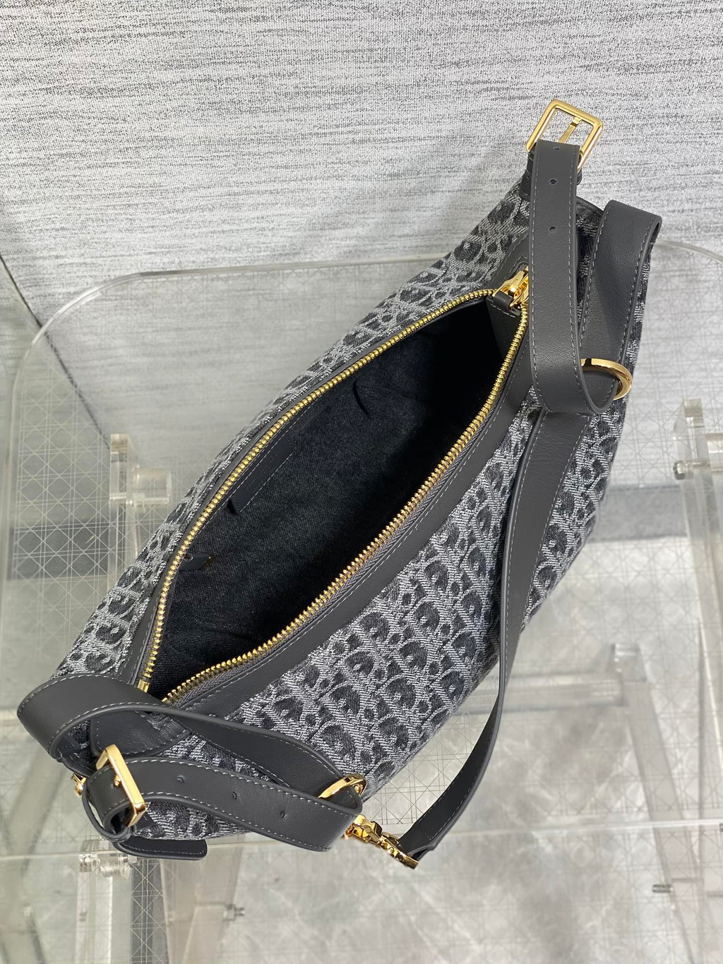 D-Journey Small Bag M2416 – Gray Denim Dior Oblique Jacquard - Default Title - View 9