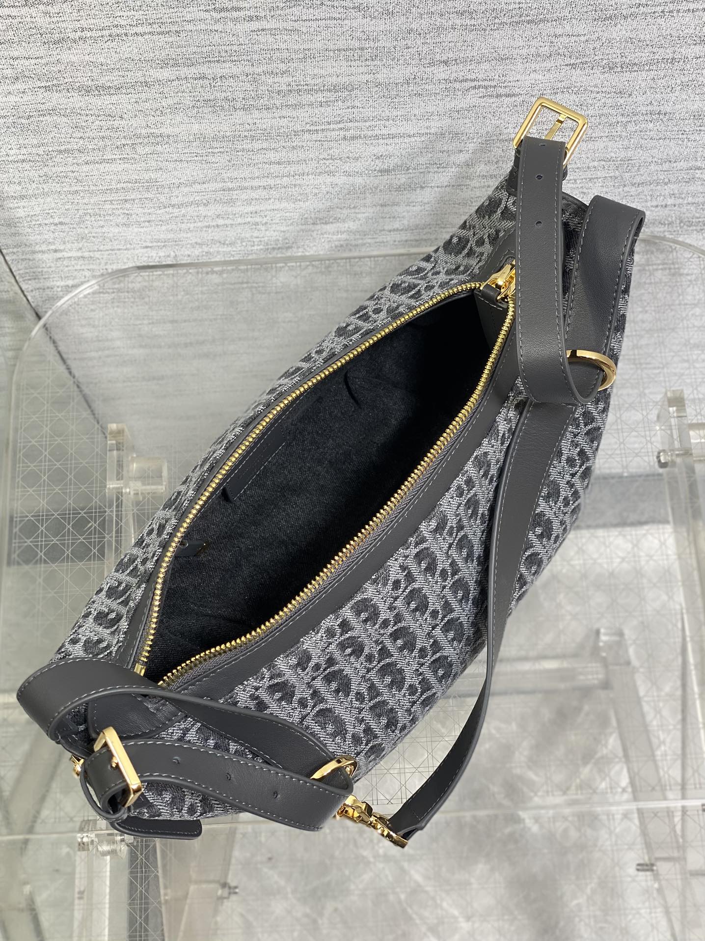 D-Journey Small Bag M2416 – Gray Denim Dior Oblique Jacquard - Default Title - View 9
