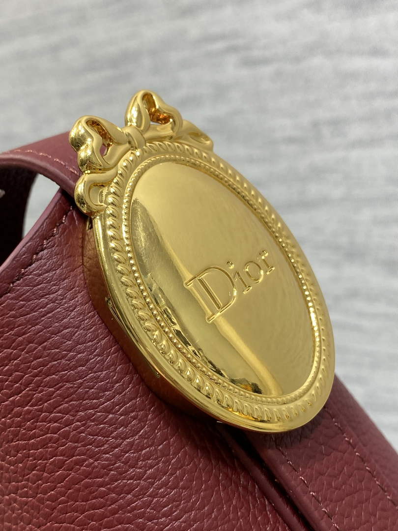 Small Dior Médaillon Bucket Bag - Red Grained Calfskin M1531 - Default Title - View 5