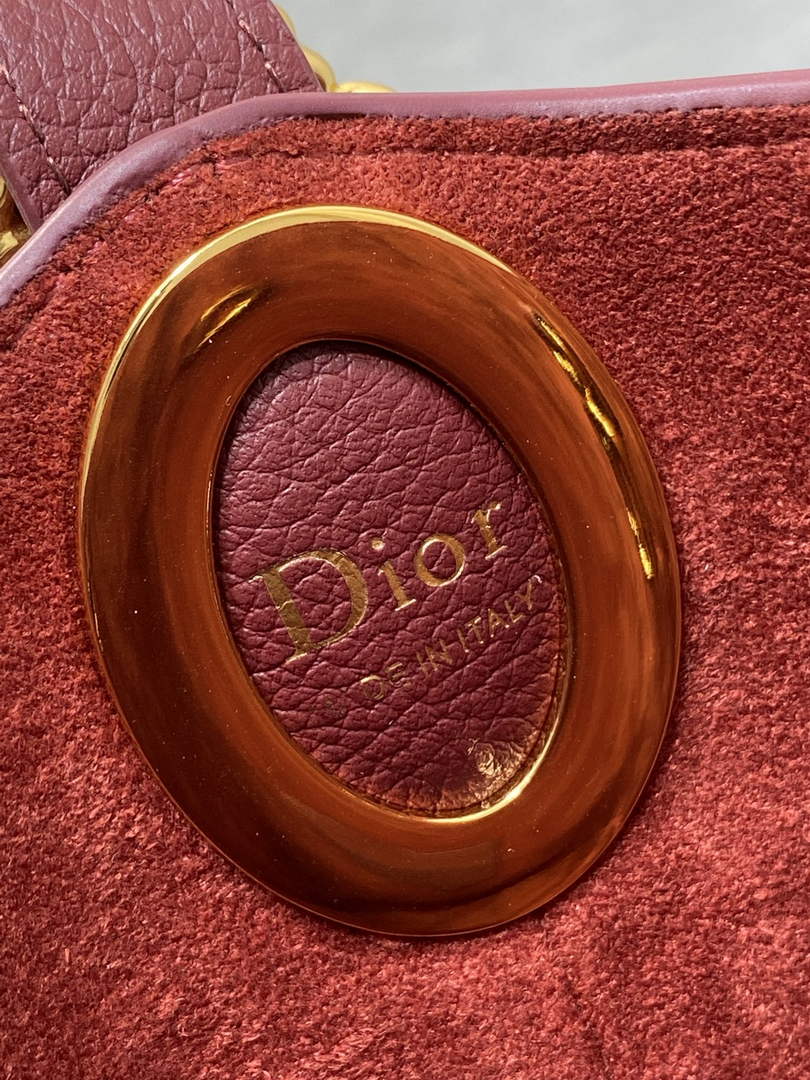 Small Dior Médaillon Bucket Bag - Red Grained Calfskin M1531 - Default Title - View 10