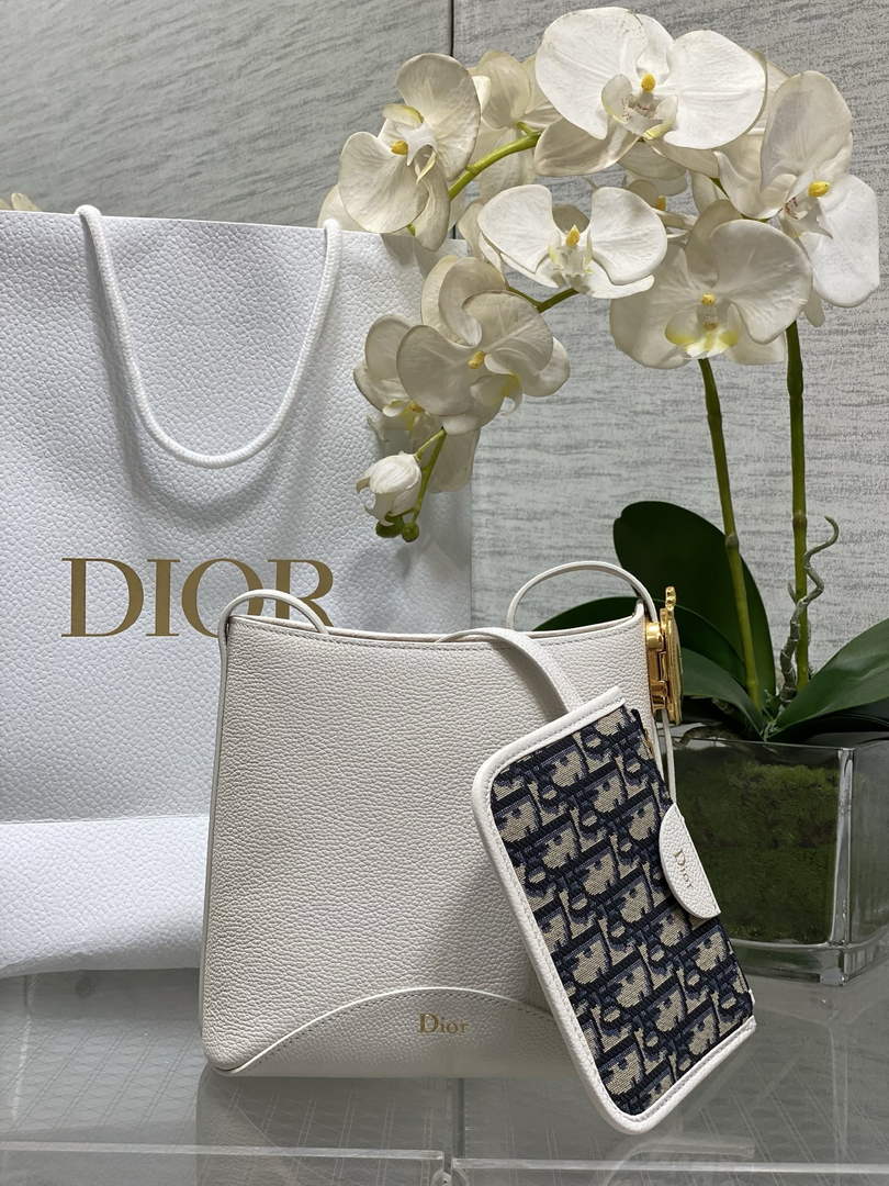 Small Dior Médaillon Bucket Bag - White Grained Calfskin M1531 - Default Title - View 1