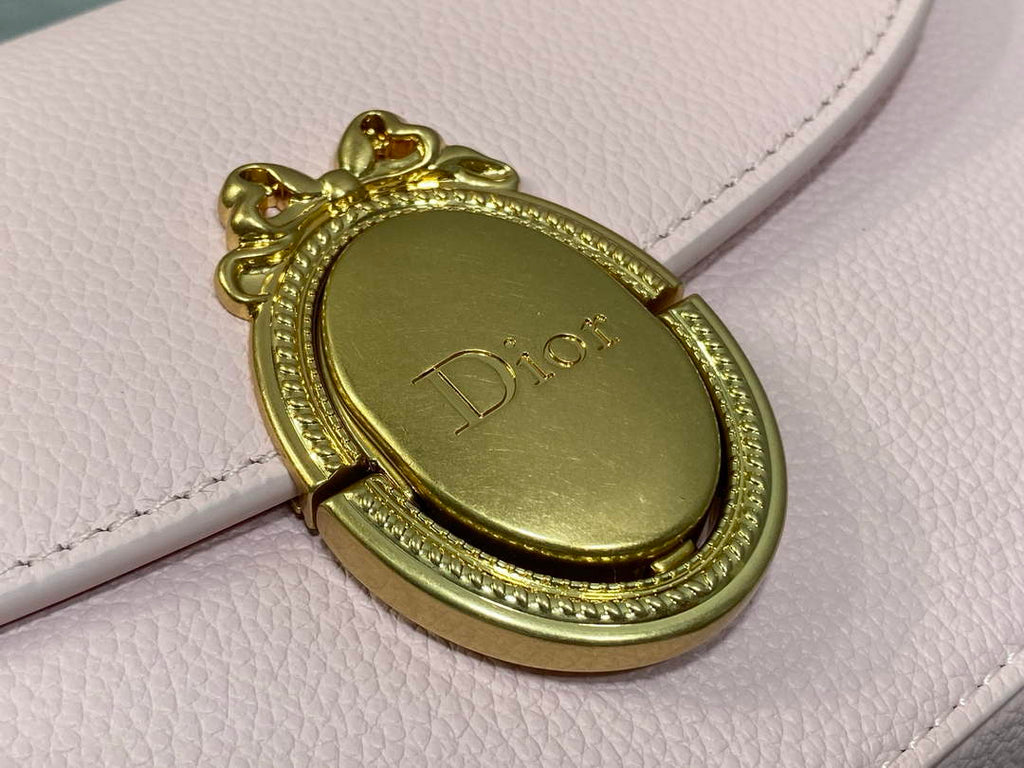Small Dior Médaillon Flap Bag – Pink Grained Calfskin M3919