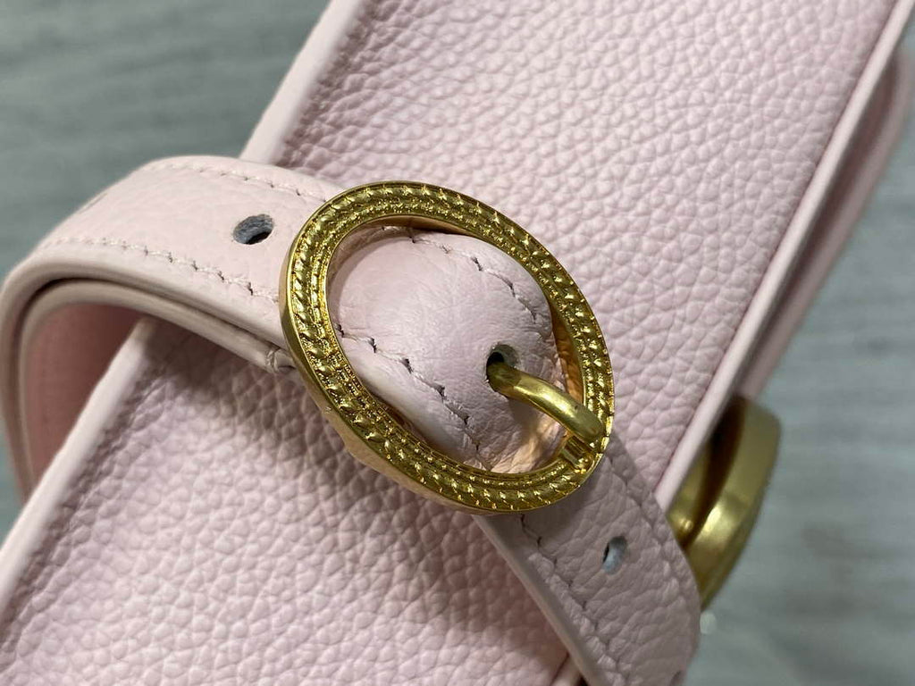 Small Dior Médaillon Flap Bag – Pink Grained Calfskin M3919