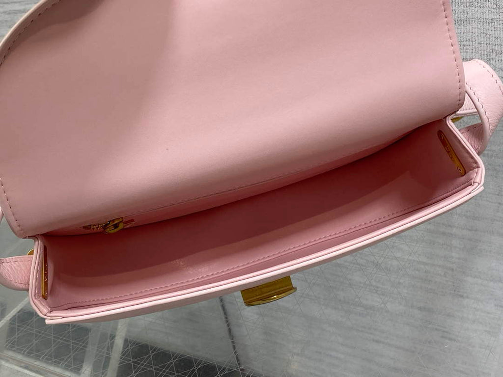 Small Dior Médaillon Flap Bag – Pink Grained Calfskin M3919