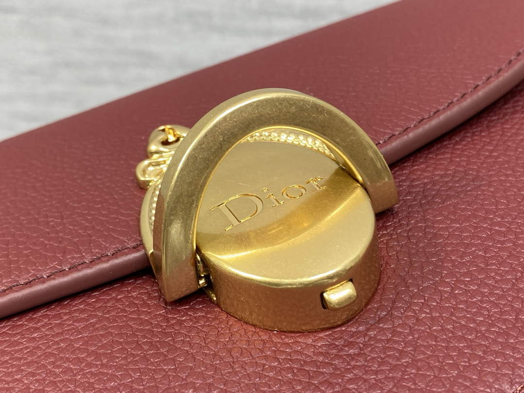 Small Dior Médaillon Flap Bag – Red Grained Calfskin M3919
