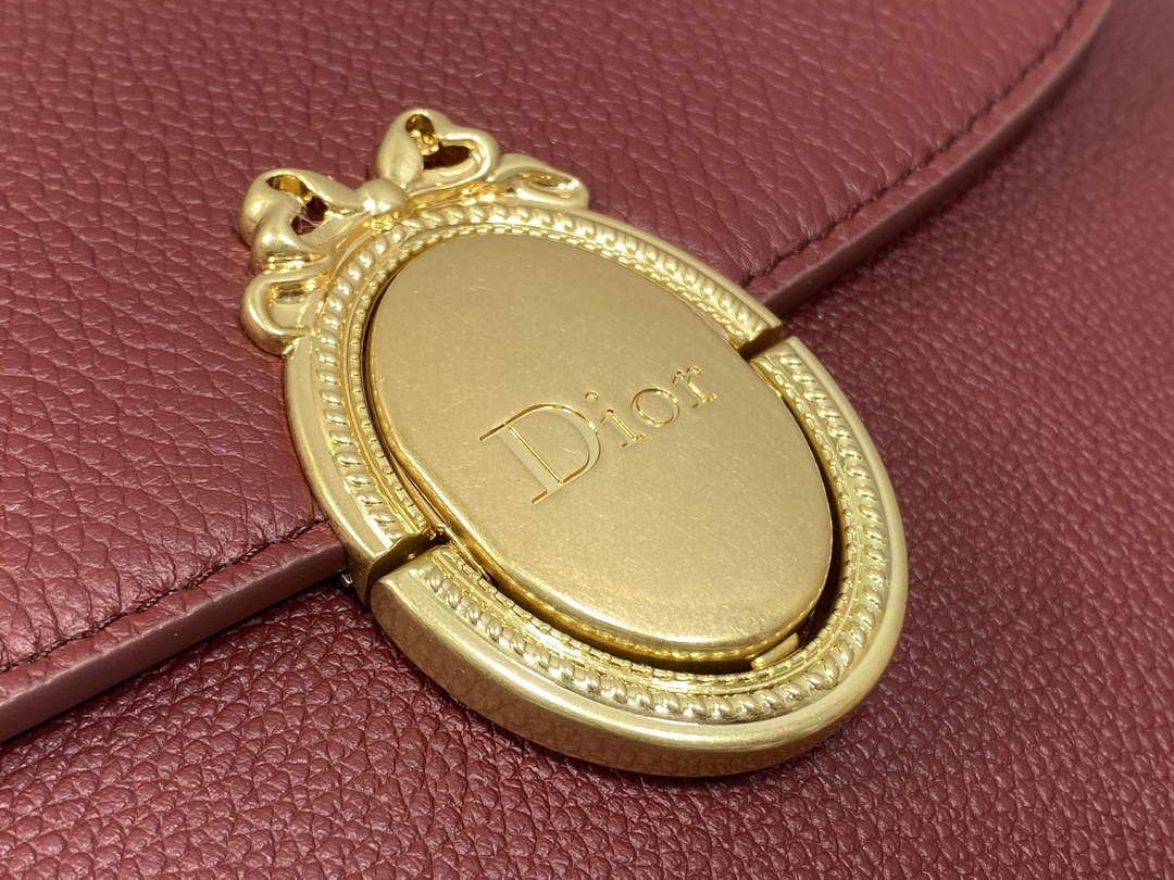 Medium Dior Médaillon Flap Bag - Red Grained Calfskin M3920