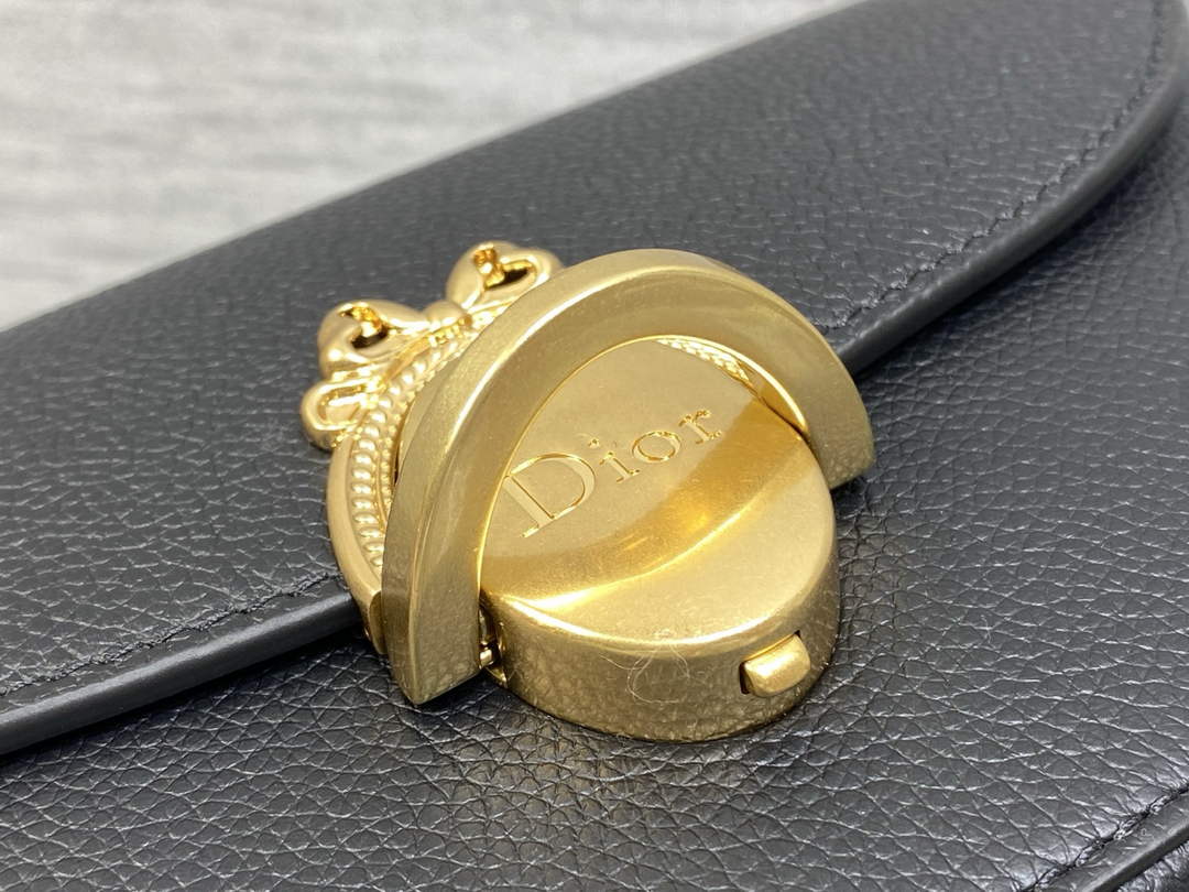 Small Dior Médaillon Flap Bag – Black Grained Calfskin M3919