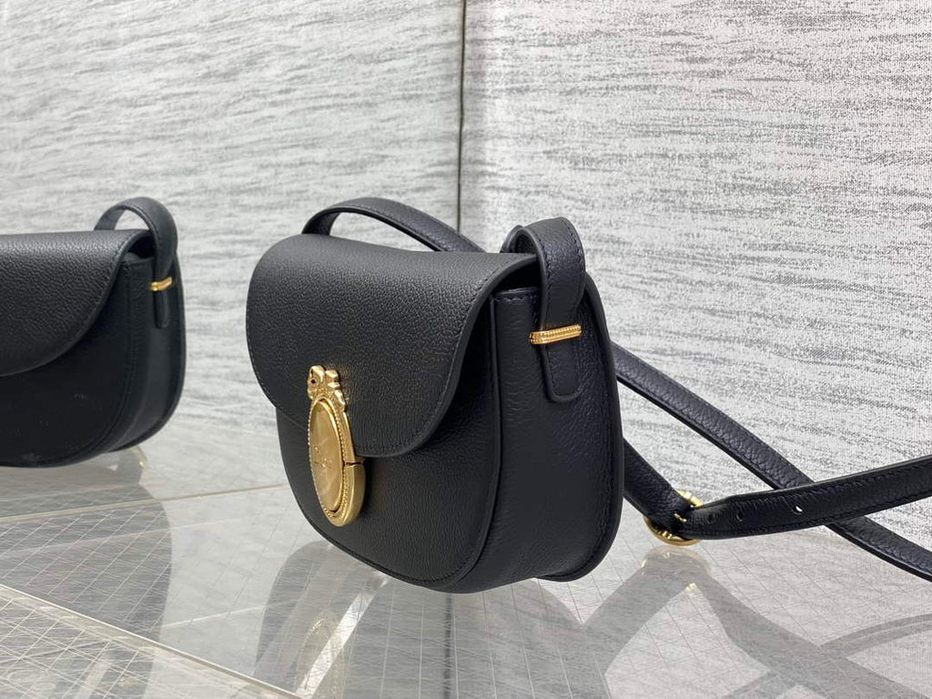 Small Dior Médaillon Flap Bag – Black Grained Calfskin M3919