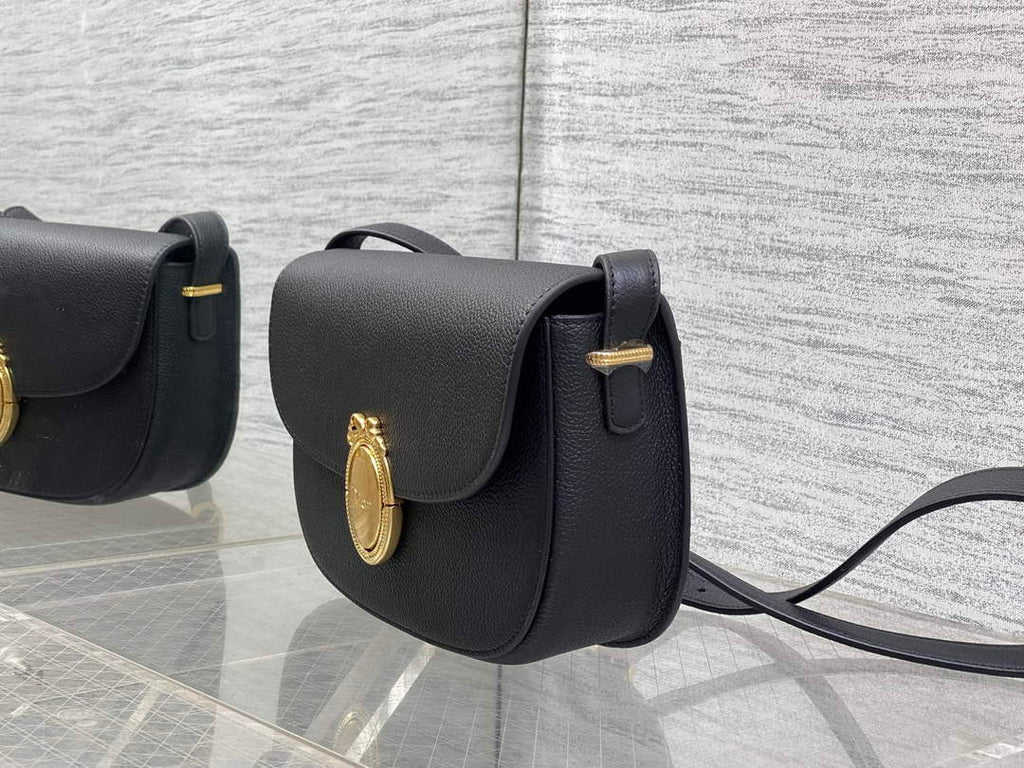 Medium Dior Médaillon Flap Bag - Black Grained Calfskin M3920