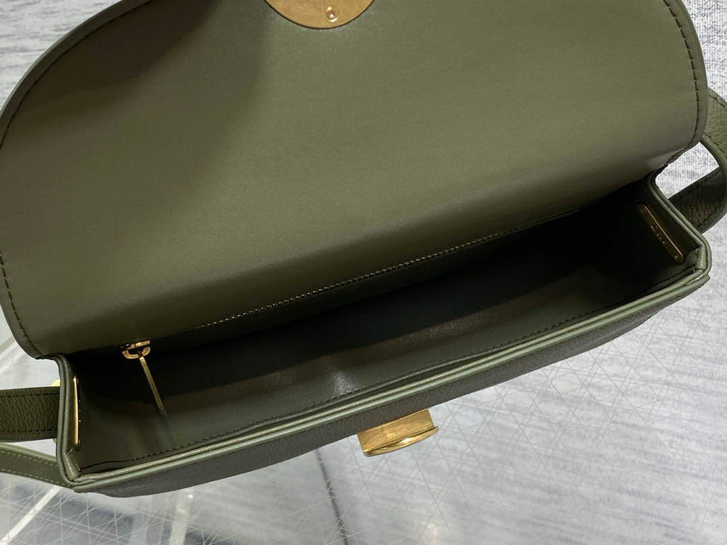 Small Dior Médaillon Flap Bag – Green Grained Calfskin M3919