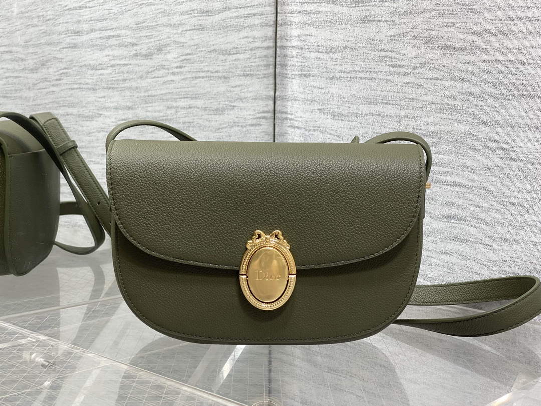 Medium Dior Médaillon Flap Bag - Green Grained Calfskin M3920