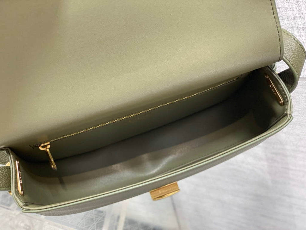 Medium Dior Médaillon Flap Bag - Green Grained Calfskin M3920