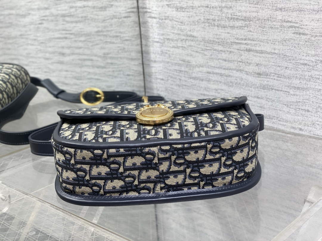 Medium Dior Médaillon Flap Bag - Blue Oblique Jacquard M3922