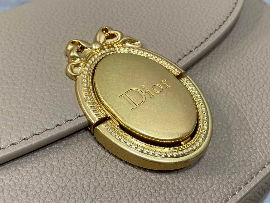 Small Dior Médaillon Flap Bag – Gray Grained Calfskin M3919