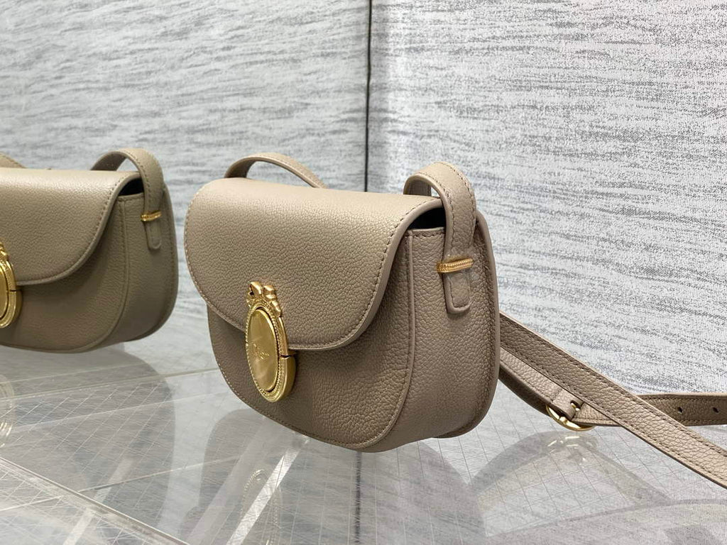 Small Dior Médaillon Flap Bag – Gray Grained Calfskin M3919
