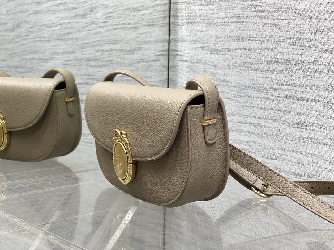 Small Dior Médaillon Flap Bag – Gray Grained Calfskin M3919