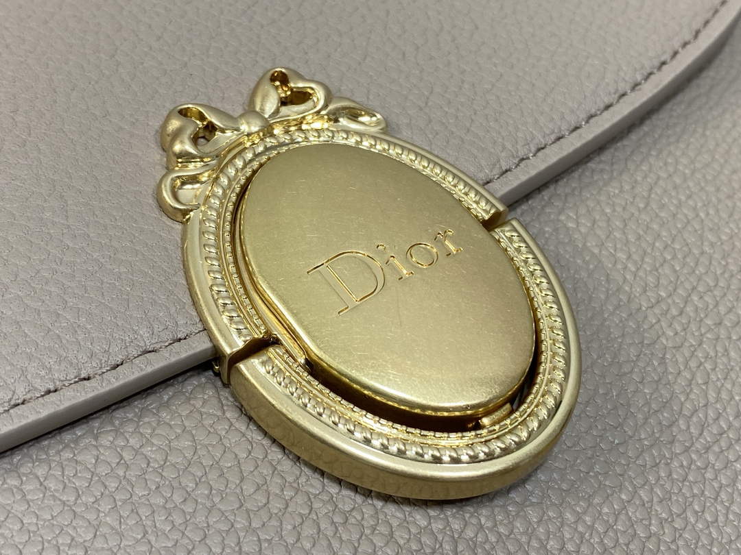 Medium Dior Médaillon Flap Bag - Gray Grained Calfskin M3920