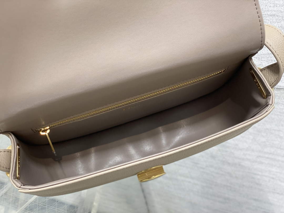 Medium Dior Médaillon Flap Bag - Gray Grained Calfskin M3920