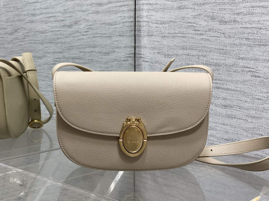Medium Dior Médaillon Flap Bag - Beige Grained Calfskin M3920
