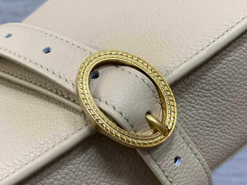 Medium Dior Médaillon Flap Bag - Beige Grained Calfskin M3920