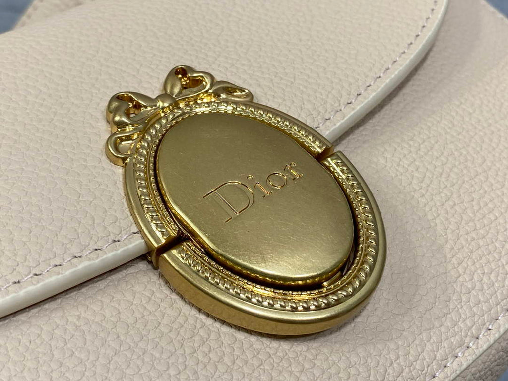 Small Dior Médaillon Flap Bag – Apricot Grained Calfskin M3919