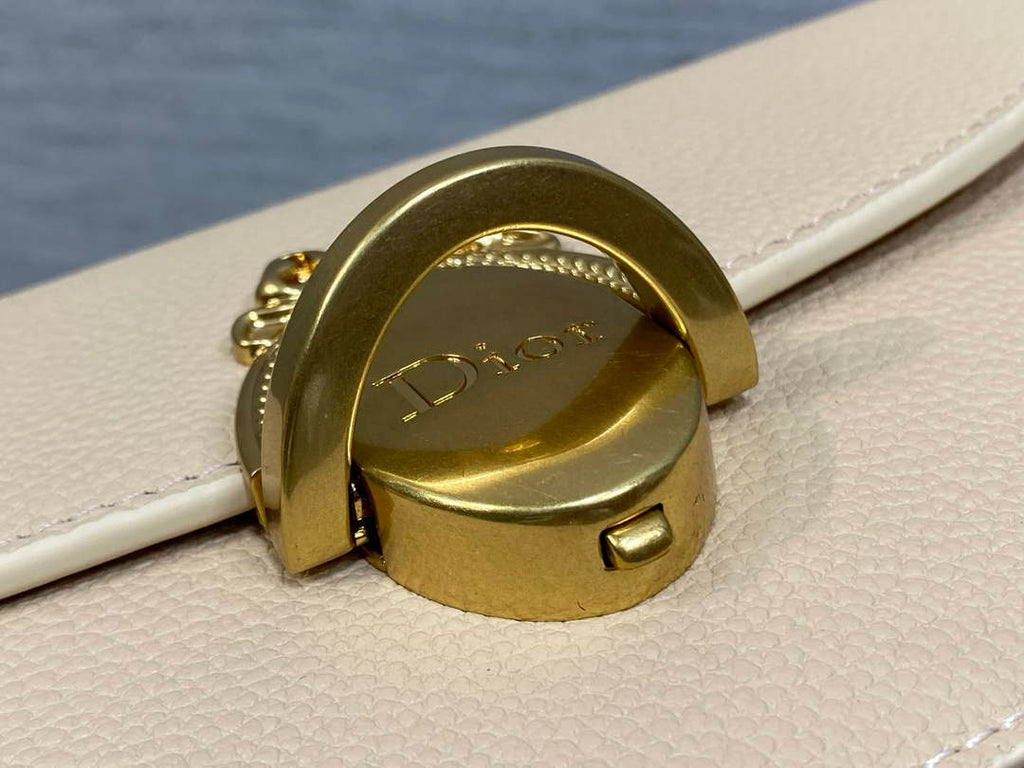 Small Dior Médaillon Flap Bag – Apricot Grained Calfskin M3919