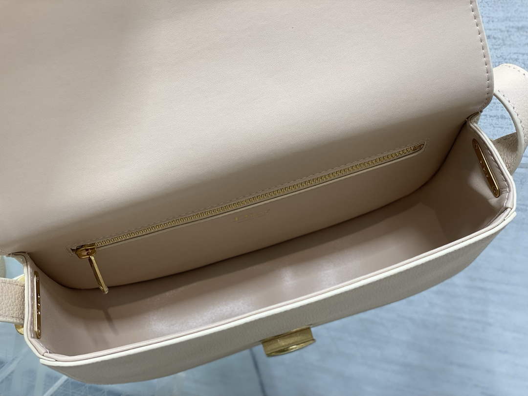Medium Dior Médaillon Flap Bag - Apricot Grained Calfskin M3920