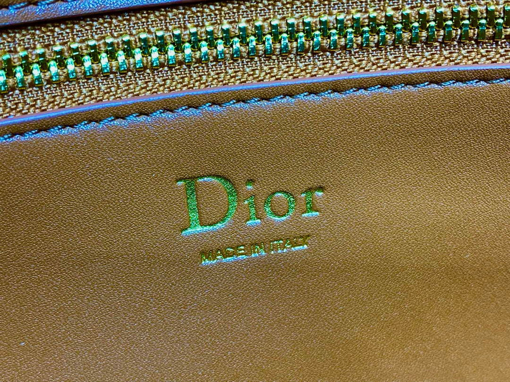 Small Dior Médaillon Flap Bag – Brown Grained Calfskin M3919