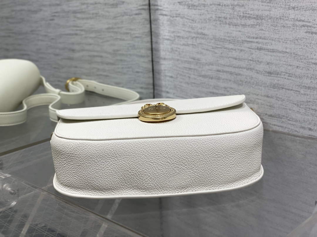 Medium Dior Médaillon Flap Bag - White Grained Calfskin M3920