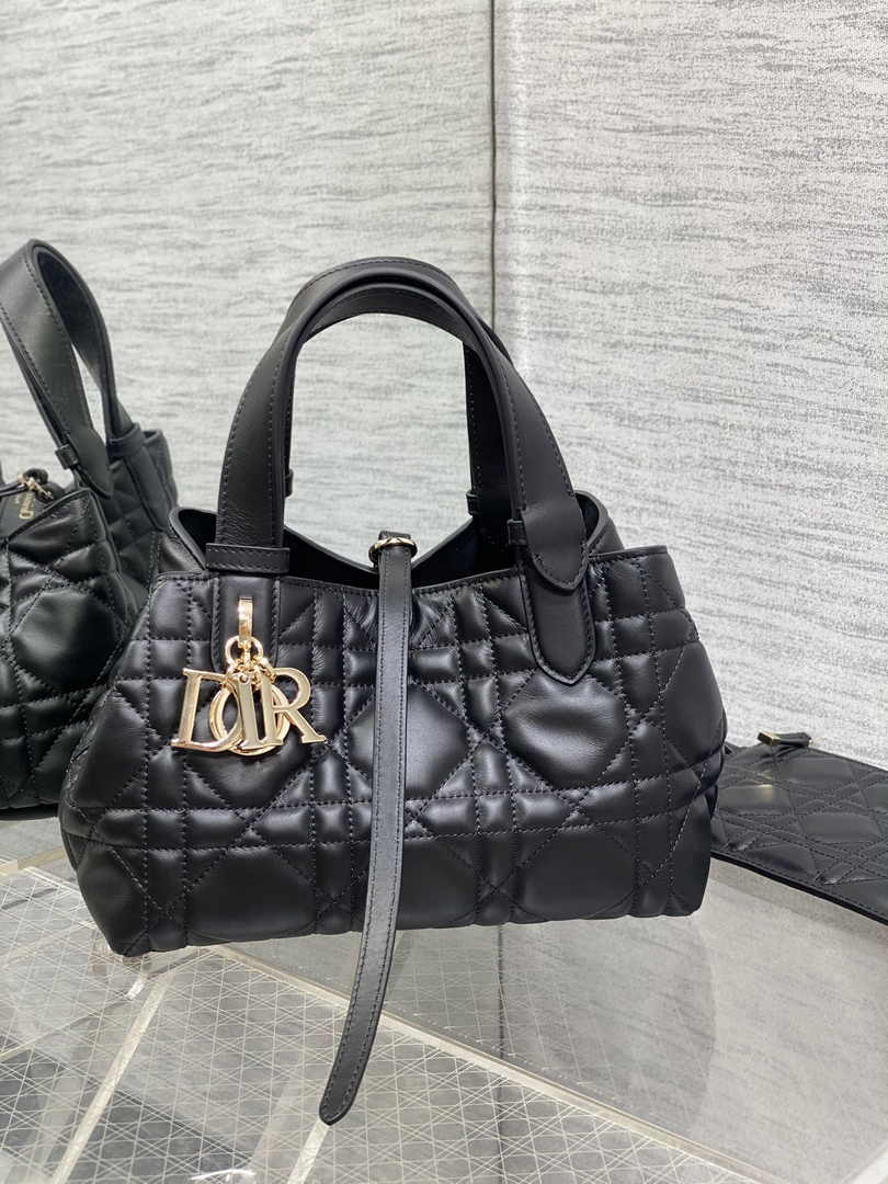 Small Dior Toujours Bag M2822 Black Macrocannage Calfskin